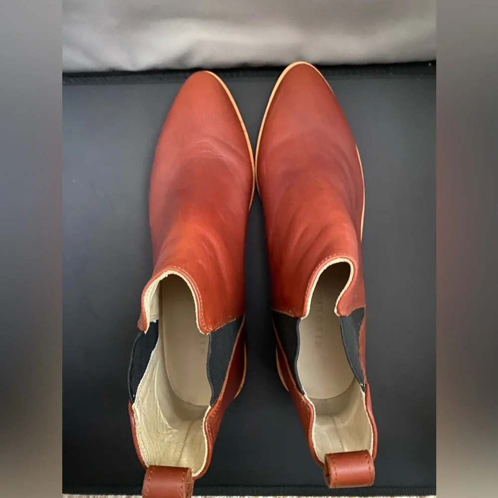 Nisolo Chelsea Leather Boot Brandy Size 9 only worn once - Picture 3 of 14